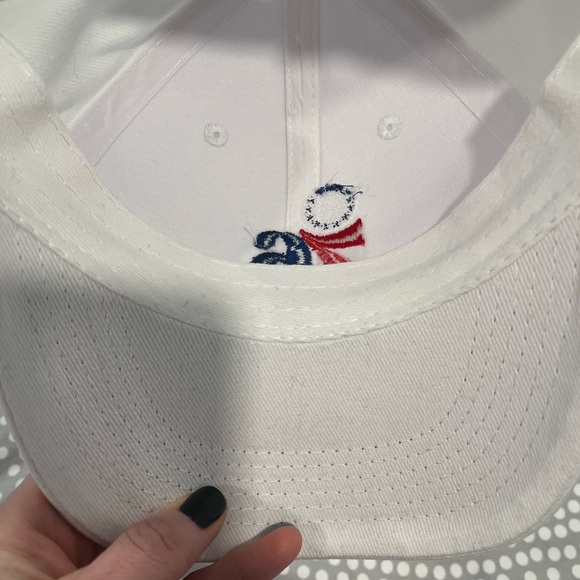 Never Worn Philadelphia 76ers White Hat with Adjustable back - Picture 5 of 5